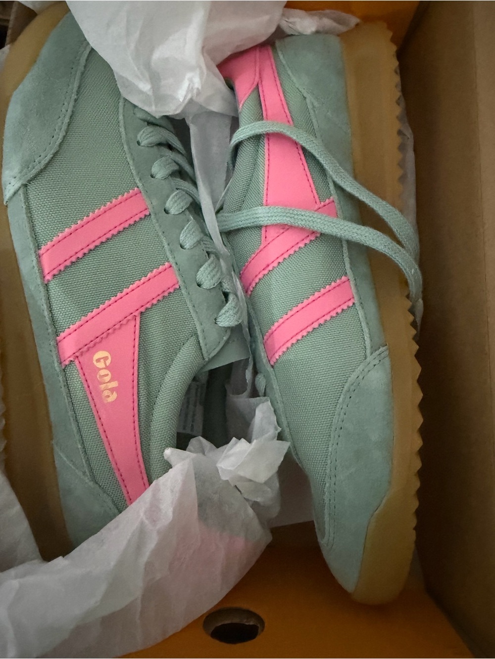 NIB goal tornado in green mist/ fluro pink - Picture 5 of 5
